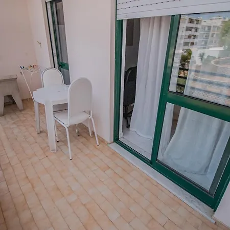 Charming Private In An A1 Penha - דירה